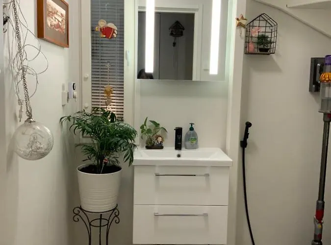 Qnq - Private In The Shared Detached House Appartement *